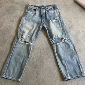 American Eagle 90’s Boyfriend Jeans